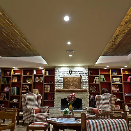 Manthos Hotel