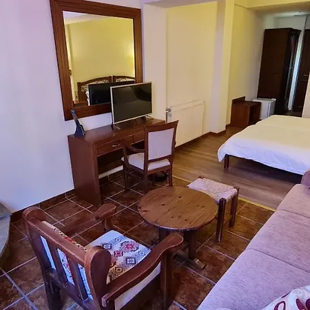 Manthos Mountain Resort & Spa 4* ハニア
