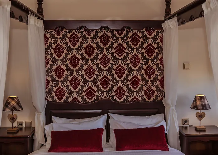 Manthos מלון חאניה