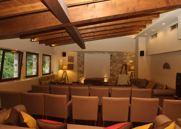 Manthos 4* חאניה