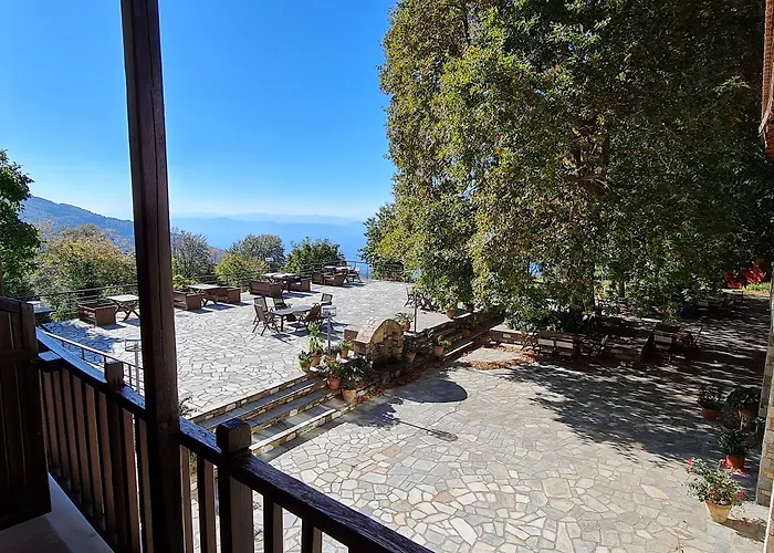 Manthos 4* חאניה